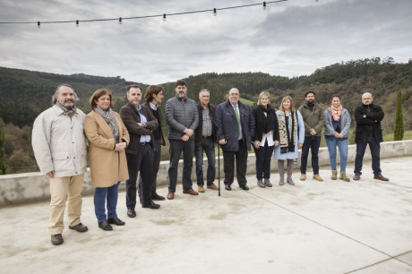 Jesús Oria, presenta, la declaración como Área Natural de Especial Interés (ANEI) de las Cuevas del Pendo